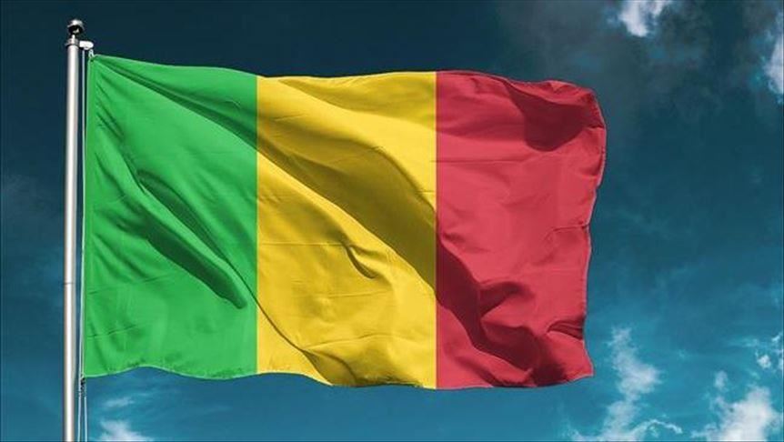 L'Algérie invite les factions en conflit au Mali à reprendre le dialogue pour trouver une issue pacifique à la crise